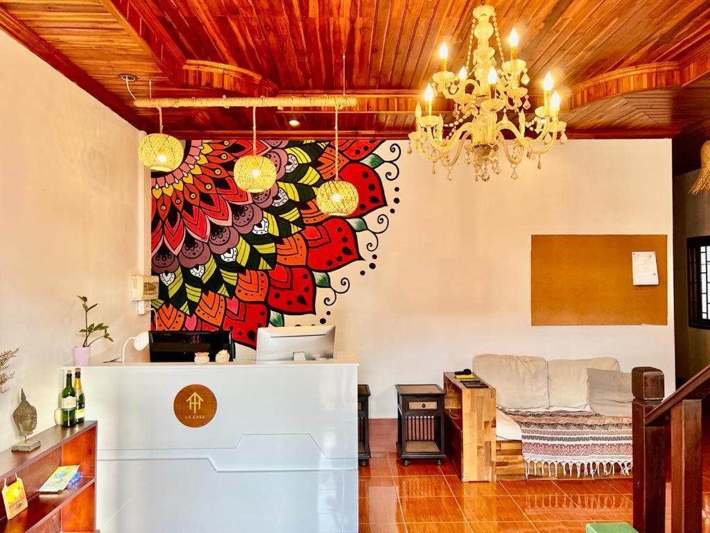 La Casa Hostel Луанґпхабанґ Екстер'єр фото